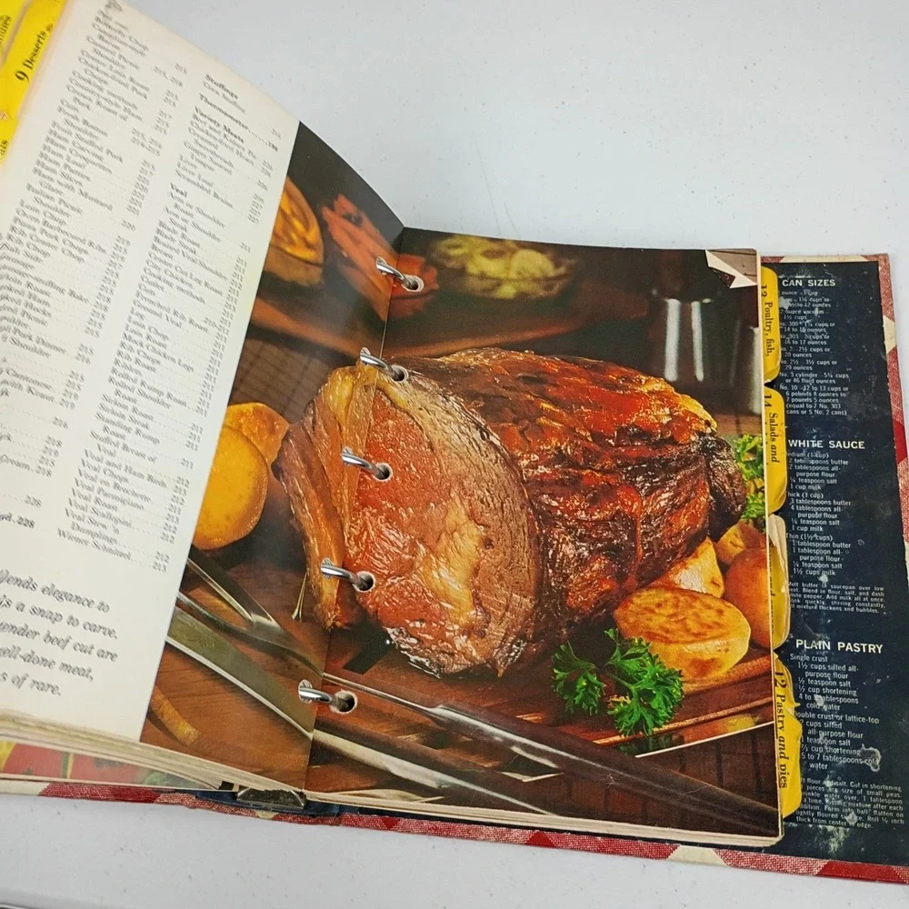 Vtg Better Homes and Gardens New Cook Book Red Gingham Binder Meredith 1960/1962